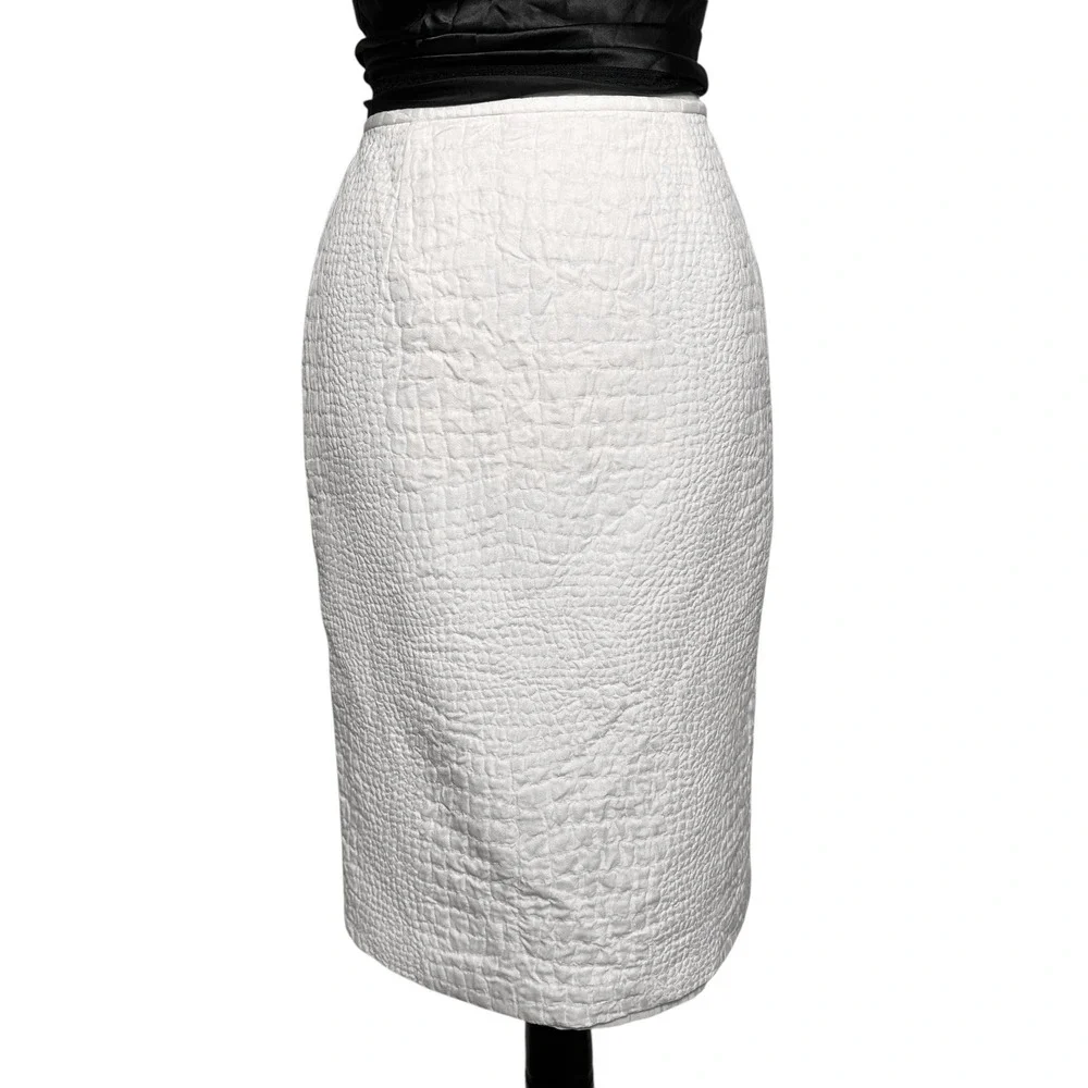 Lafayette 148 New York White Croc Embossed Cotton Pencil Skirt 2| Neutral Office